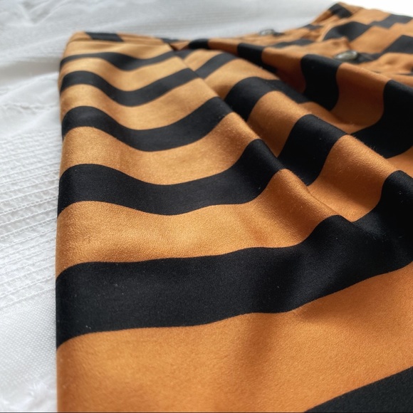 WHO WHAT WEAR ORANGE BLACK STRIPED BUTTON FRONT HIGH WAISTED MIDI SKIRT - 6 - Picture 10 of 14